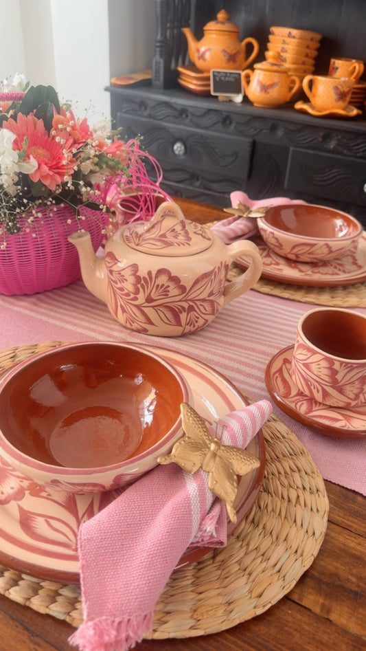 Vajilla 4 personas blanco con rosa técnica recortada