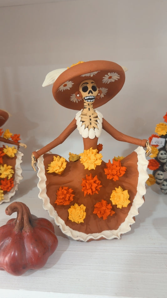 Catrina flores de cempasúchil mediana noche de ánimas 2