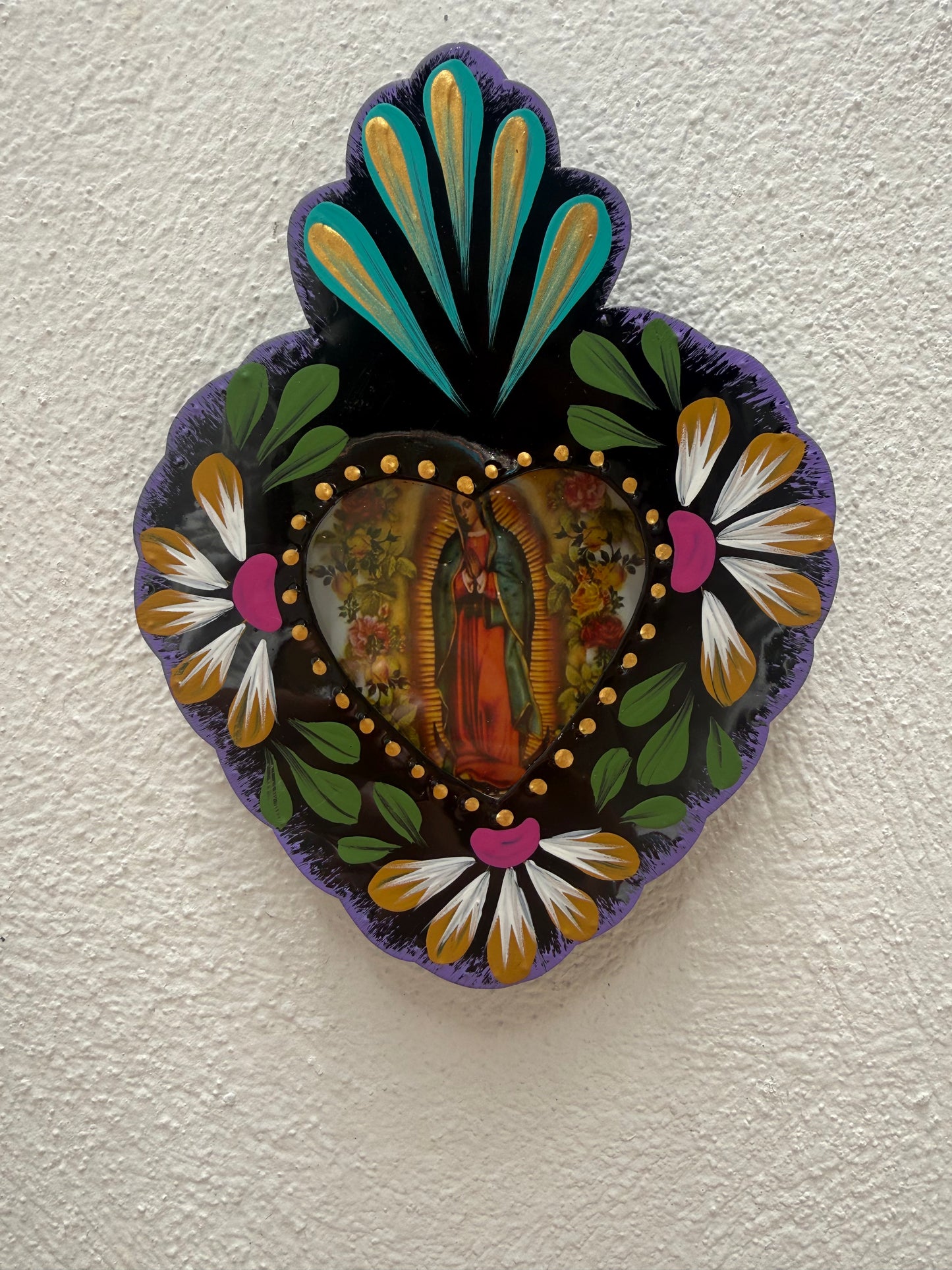 Corazón de latón Virgen de Guadalupe