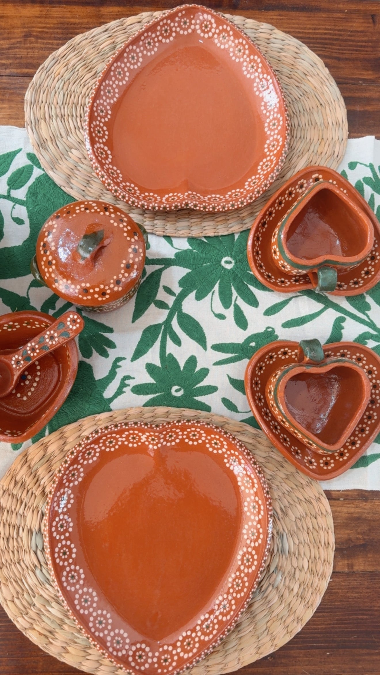 Vajilla 4 personas de corazón natural