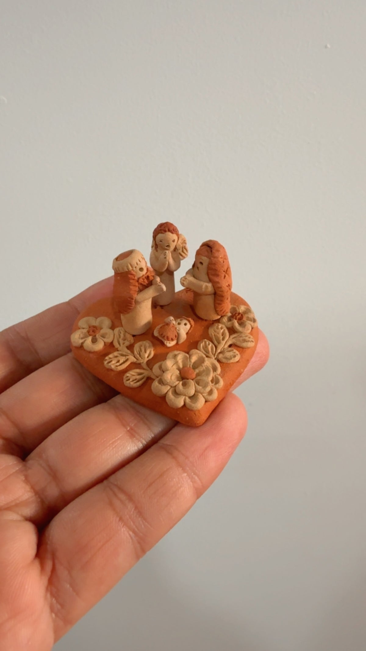 Mini nacimiento de barro bordado Atzompa navidad modelo 4