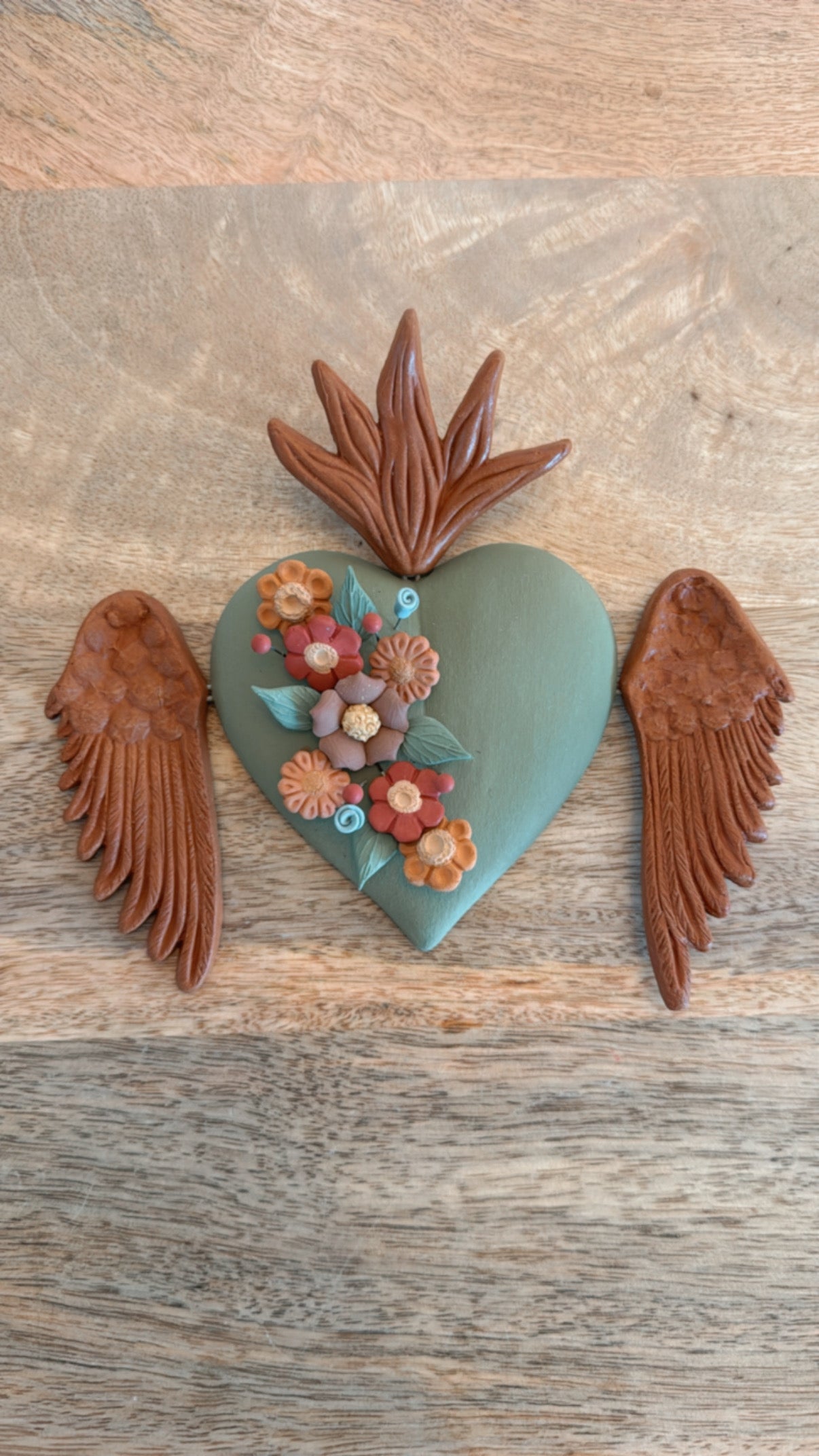 Corazón con alas verde Metepec modelo 1