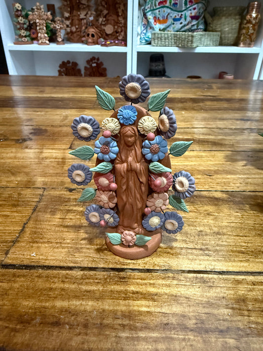 Virgen de Guadalupe Metepec multicolor 11 cms